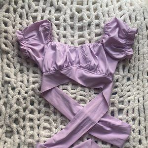 cute lilac puff sleeve crop top
